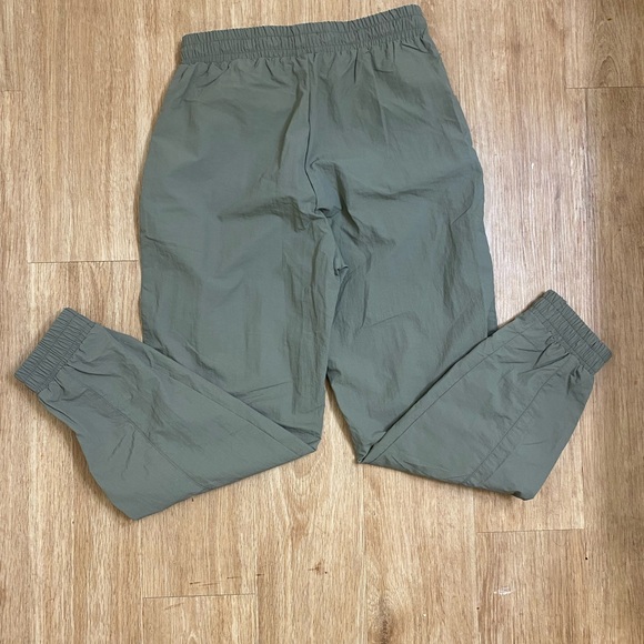 Wilo Women's Olive Jogger Pants - Picture 3 of 8